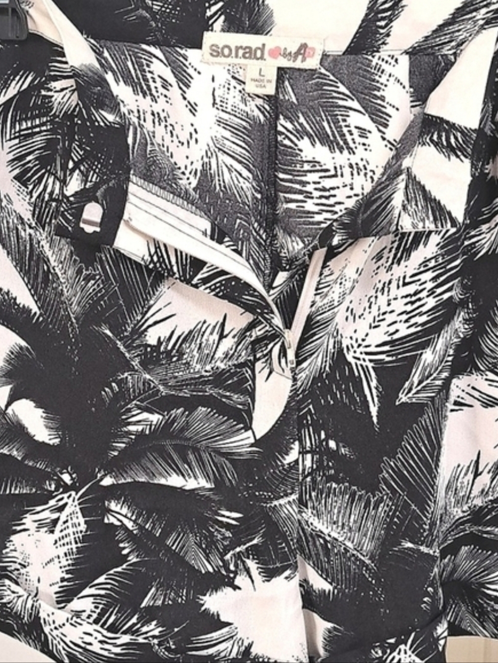 S.O.R.A.D. Shorts Palm Tree Print Black & Cream Size Large Vintage - Picture 5 of 6